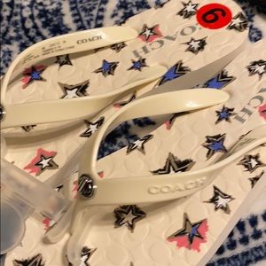 Sandals COACH size 6 *NEW*
